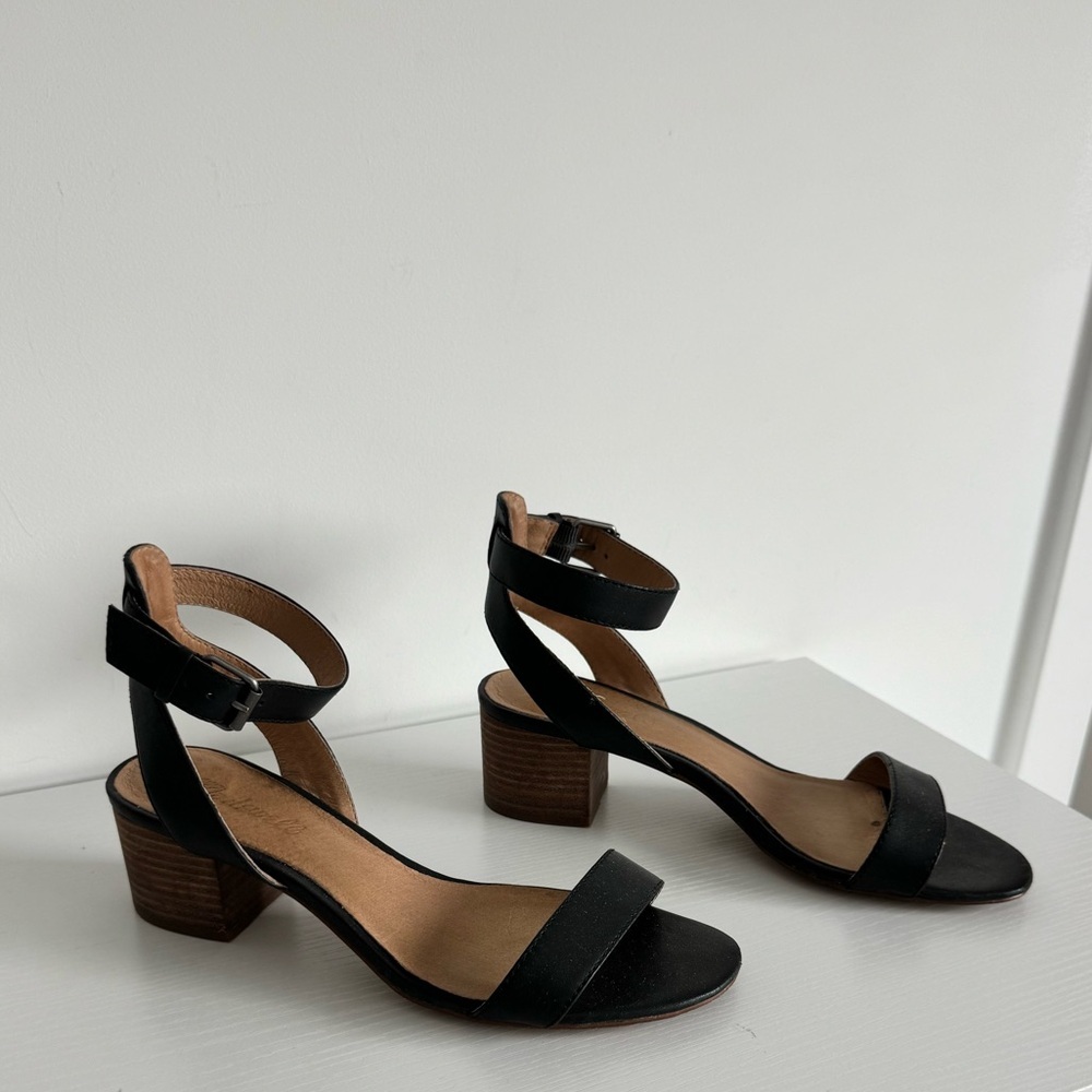 Madewell 7 Alice Black Leather Sandal - Picture 2 of 8